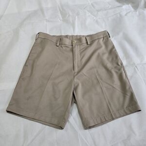 Roundtree & Yorke Caribbean Khaki Men's Shorts 34 Waist